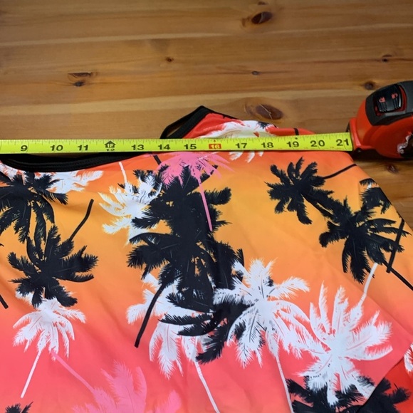 Unbranded Tankini Top w Vivid Tropical Colors, Adjustable Straps - Picture 8 of 8